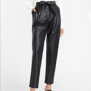 NWOT Express Super High Waisted Faux Leather Belted Ankle Pant, Size: 0R, Black
